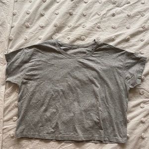 lululemon gray crop tee